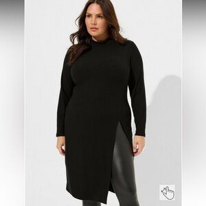Torrid Fitted Super Soft Ribbed Mock Neck Tunic Split Hem Top - Size 3X